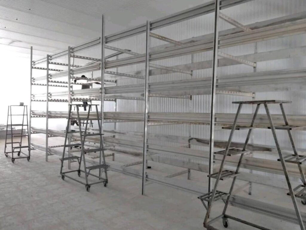 mushroom grow room